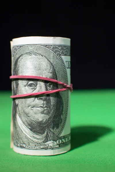 100 Doları rulo sıkılır kırmızı lastik bant