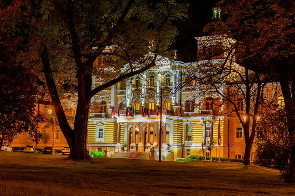 Marinske Lazne, Çek Cumhuriyeti - 2 Mayıs 2016: Spa mimarisi - Hotel Nove Lazne