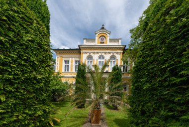 Büyük Çek spa kenti Frantiskovy Lazne 'nin (Franzensbad) - Karlovy Vary Bölgesi (Karlsbad) - Çek Cumhuriyeti' nin batısı - Avrupa
