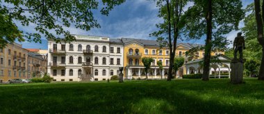 Büyük Çek spa kenti Frantiskovy Lazne 'nin (Franzensbad) - Karlovy Vary Bölgesi (Karlsbad) - Çek Cumhuriyeti' nin batısı - Avrupa