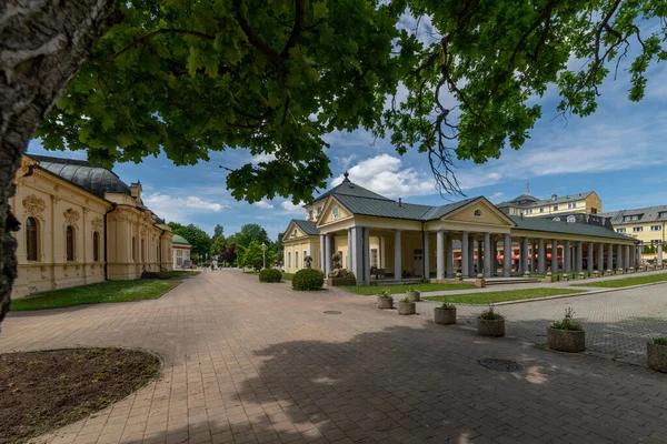 Építészet Központjában Híres Nagy Cseh Fürdőváros Frantiskovy Lazne Franzensbad Régió — Stock Fotó