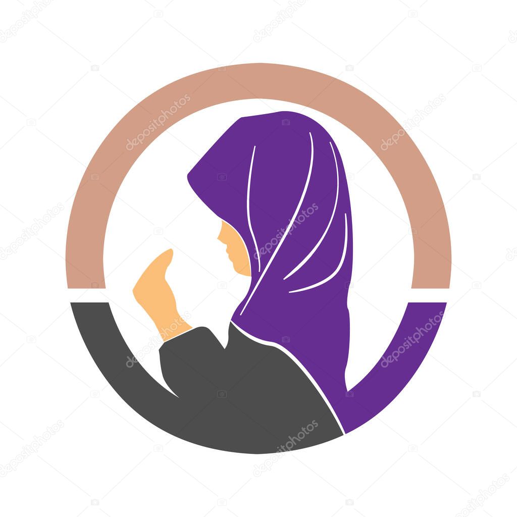 Muslim woman pray icon. Simple element from muslim collection. Vector illustration EPS.8 EPS.10