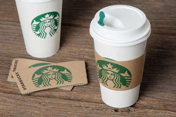 Starbucks koffie beker — Stockfoto