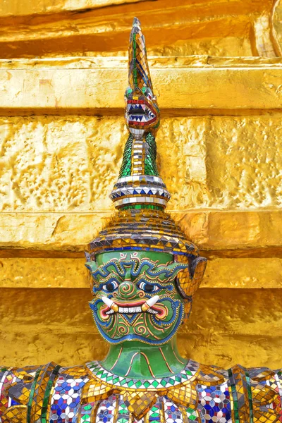 Yak (Gigante en Wat Phra Kaew ) — Foto de Stock