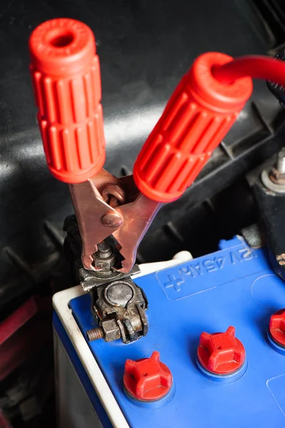 Battery jumper cable — Stock Photo, Image