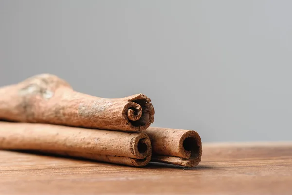 Fragrant cinnamon sticks — Stock Photo, Image
