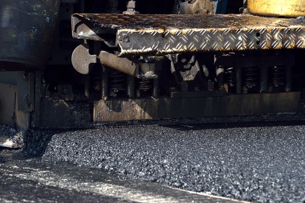 Máquina de asfalto pavimentadora —  Fotos de Stock