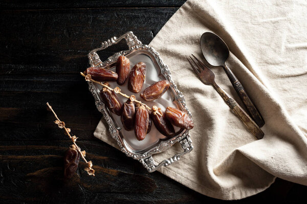 Сладкие пальмы, курма, рамазан (рамазан)