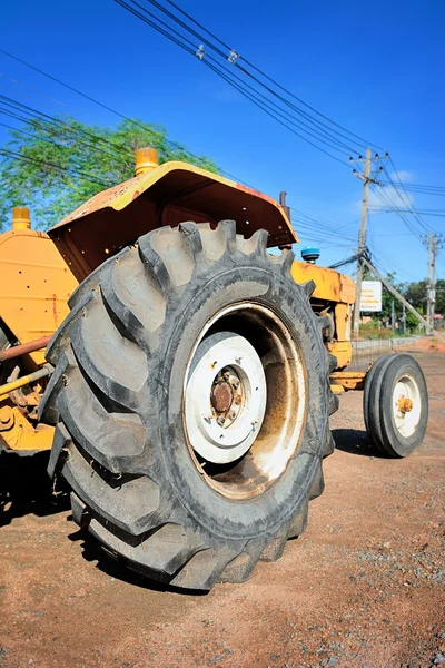 Roda do tractor — Fotografia de Stock