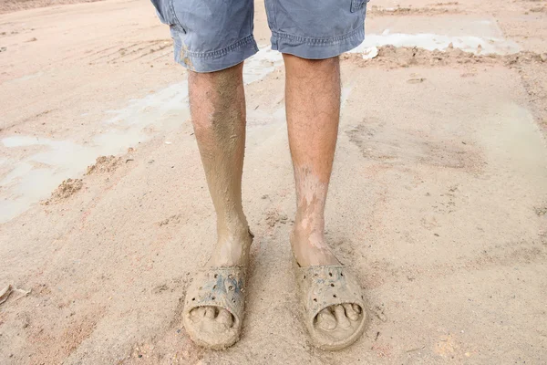 泥の中から抜け出せず — ストック写真