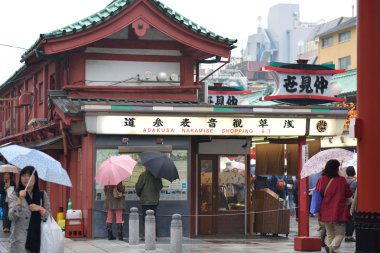 Asakusa nakamise yol
