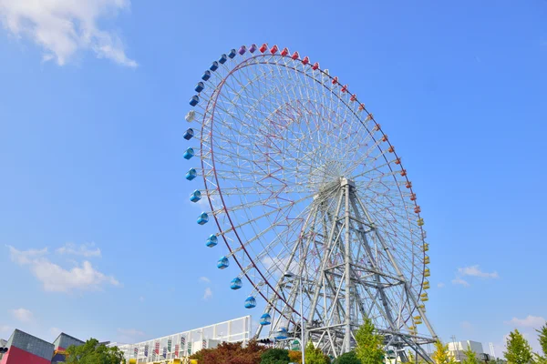 Grande roue à Osaka — Photo