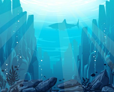 Mercan resifleri, balıklar, sualtı dağları ve köpekbalığı silueti ile sualtı deniz manzarası. Okyanus yaşamı hakkında vektör doğa çizimi.