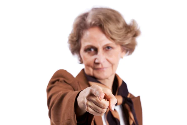 Vacker Äldre Kvinna Som Pekar Dig Isolerad Vit — Stockfoto