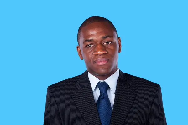 Porträt Eines Afrikanischen Geschäftsmannes Blauer Hintergrund — Stockfoto