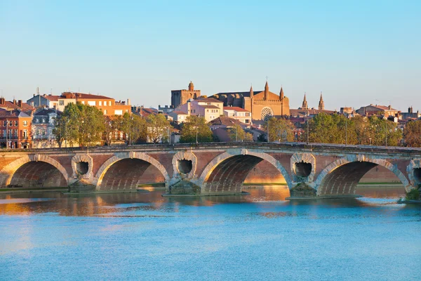 Il Pont Neuf a Tolosa in estate — Foto Stock