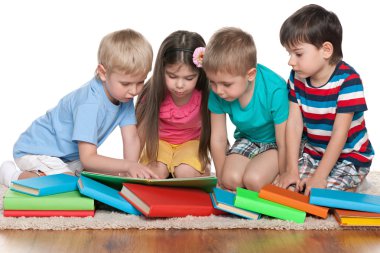 Çocuk kitapları kat ile