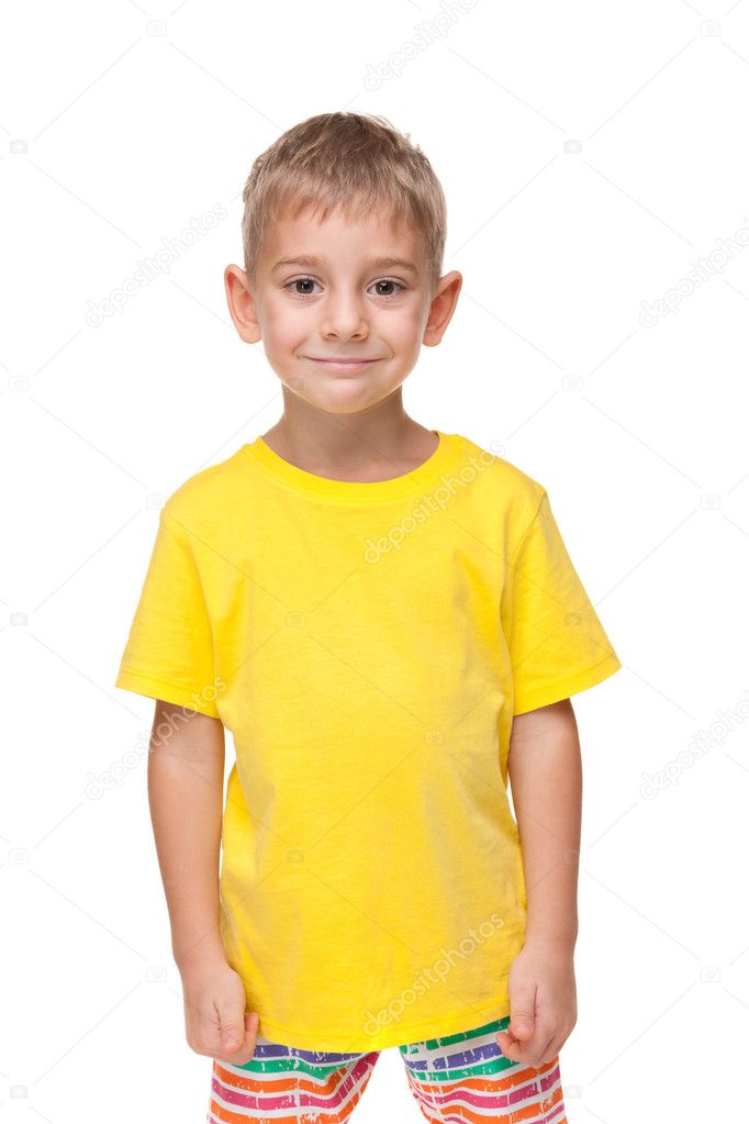 Niño Divertido Con La Camiseta Amarilla Foto de archivo - Imagen de  hermoso, camisa: 20193866