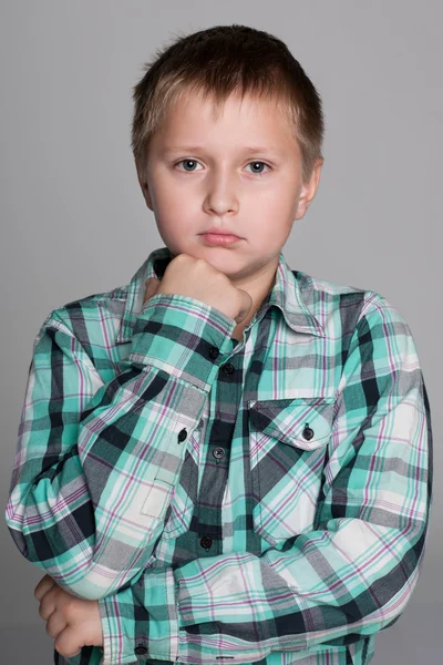 Porträt eines aufgebrachten Jungen — Stockfoto