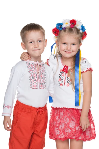 Enfants ukrainiens en tenue nationale — Photo