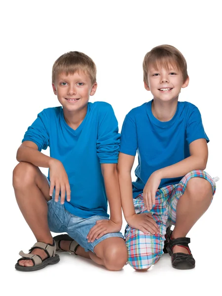 Young boys sit together — Stock Photo, Image