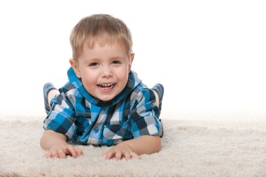 okul öncesi çocuk gülüyor