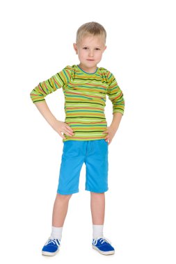 Sevimli emin küçük çocuk