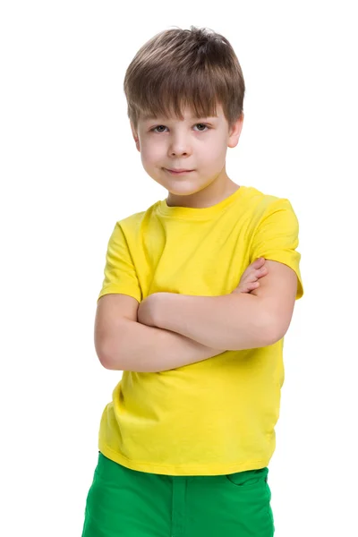 Petit garçon confiant dans la chemise jaune — Photo