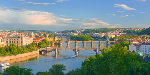 Prag bei Sonnenuntergang — Stockfoto