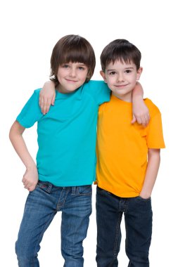Gülümseyen arkadaşlar standları