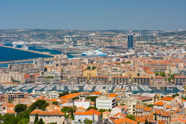 Marsiglia in una giornata estiva soleggiata — Foto Stock