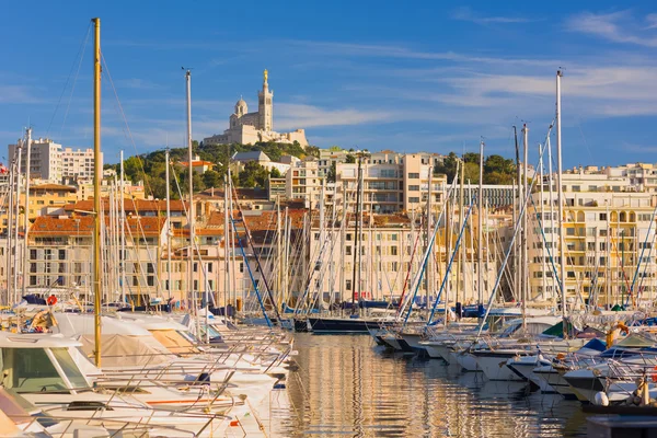 Marseille v letní slunečný večer — Stock fotografie