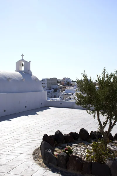 Typiska ön Santorini kyrka — Stockfoto