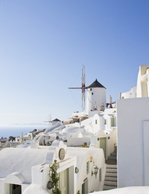 Santorini yel değirmeni ile