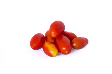 küçük kırmızı domatesler