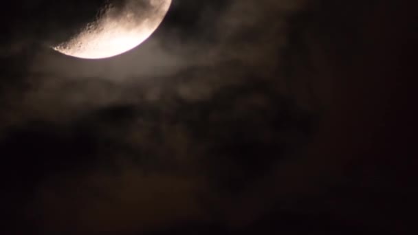 Timelapse Del Movimiento Luna Través Del Cielo Nocturno Través Las — Vídeo de stock