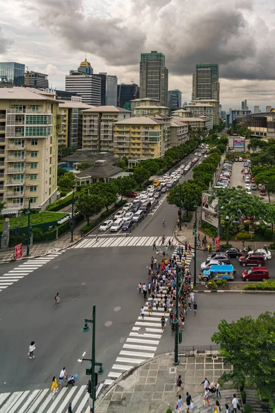 5 Ağustos 2018 - Bonifacio Global City, Taguig 'in dikey görüntüsü — Stok fotoğraf