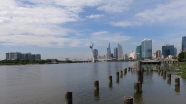 Ho Chi Minh şehrinin Riverside 'daki hızlandırılmış görüntüleri - Vietnam