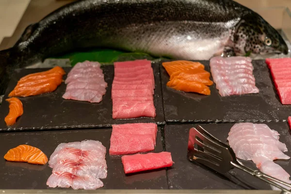 Japán Sashimi a japán büfében — Stock Fotó