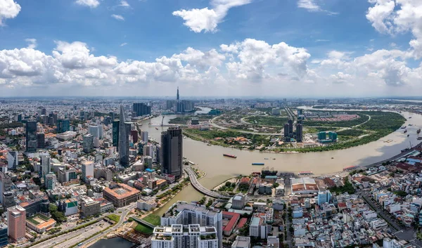 Saigón en hermoso día desde la vista aérea — Foto de Stock