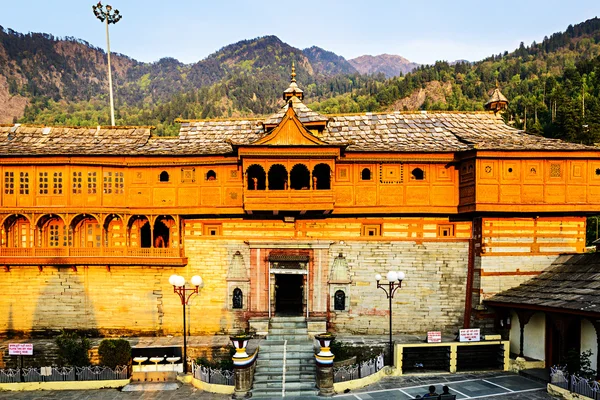 Bhimakali Hindu temple made of wood, Sarahan, India — Stock Photo, Image