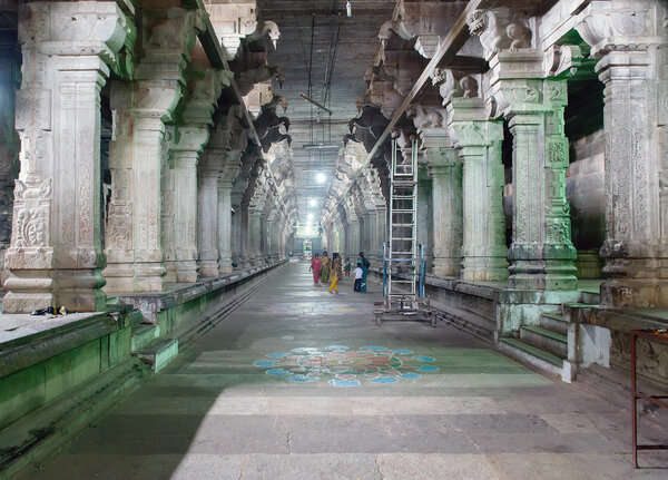 Inside of Ekambareswarar shiva temple, Kanchipuram, India