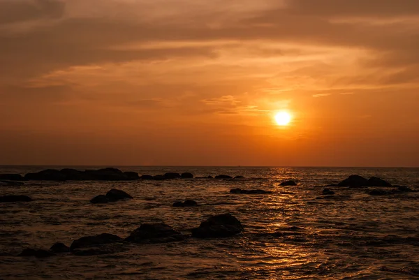 Beautiful sunset over the sea — Stock Photo, Image