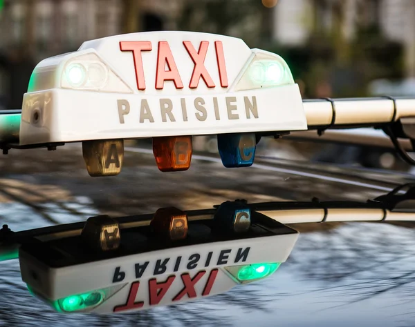 Taxi in Parijs — Stockfoto