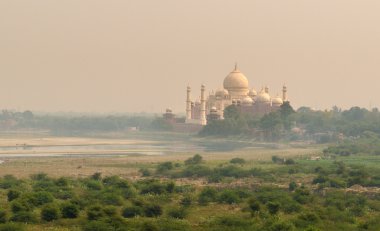 Agra Fort Taj Mahal ve Yamuna nehir manzarası