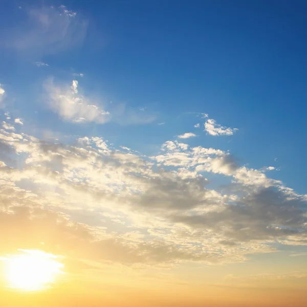 Cielo azul atardecer — Foto de Stock