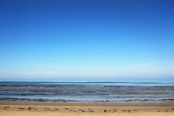 Vista mare nella giornata primaverile — Foto Stock