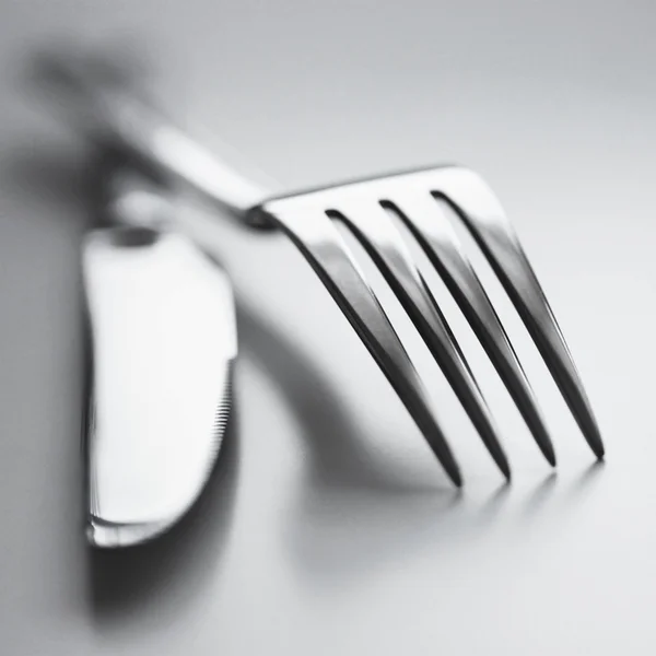 Stříbrný nůž a vidlička — Stock fotografie