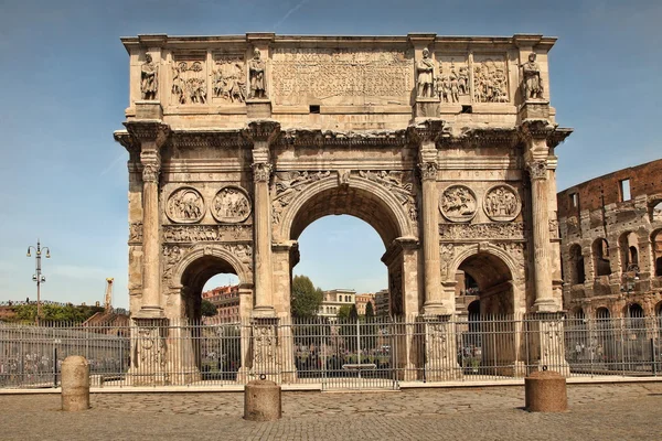 ROMA, ITALIA, 7 DE ABRIL DE 2016: Arco de Constantino (Arco de Consta — Foto de Stock