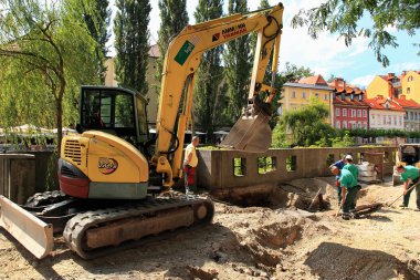 Ljubljana, Slovenya - Temmuz 2014 yaklaşık: İnşaat işleri üzerinde